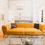 아파트 Luxury 4br Steps From Praca Do Comercio 리스본