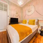 아파트 Luxury 4br Steps From Praca Do Comercio 리스본