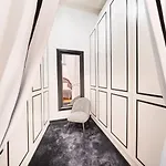 Luxury 4br Steps From Praca Do Comercio
