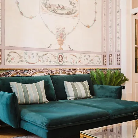 Апартаменты Luxury 4br Steps From Praca Do Comercio