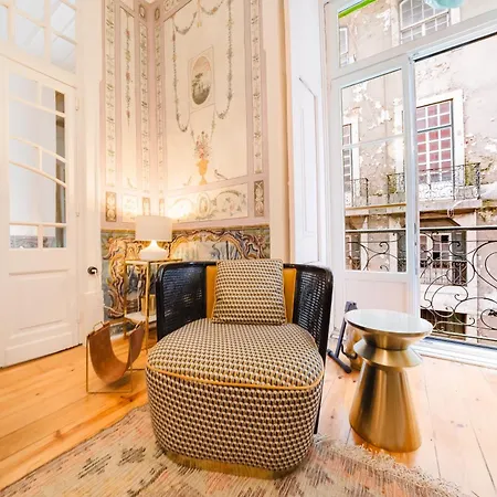 Luxury 4br Near Praca Do Comercio Wac リスボン