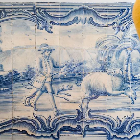 Luxury 4br Steps From Praca Do Comercio *