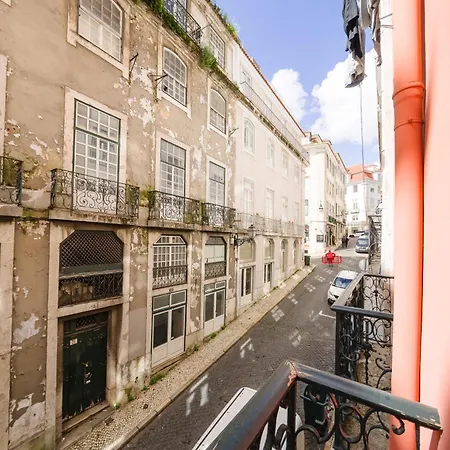 Luxury 4br Near Praca Do Comercio Wac
