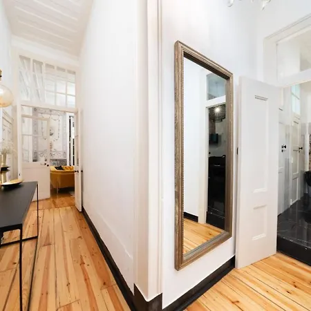 Luxury 4br Steps From Praca Do Comercio * Лиссабон