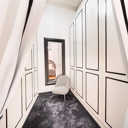 Luxury 4br Near Praca Do Comercio Wac