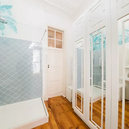 Luxury 4br Steps From Praca Do Comercio